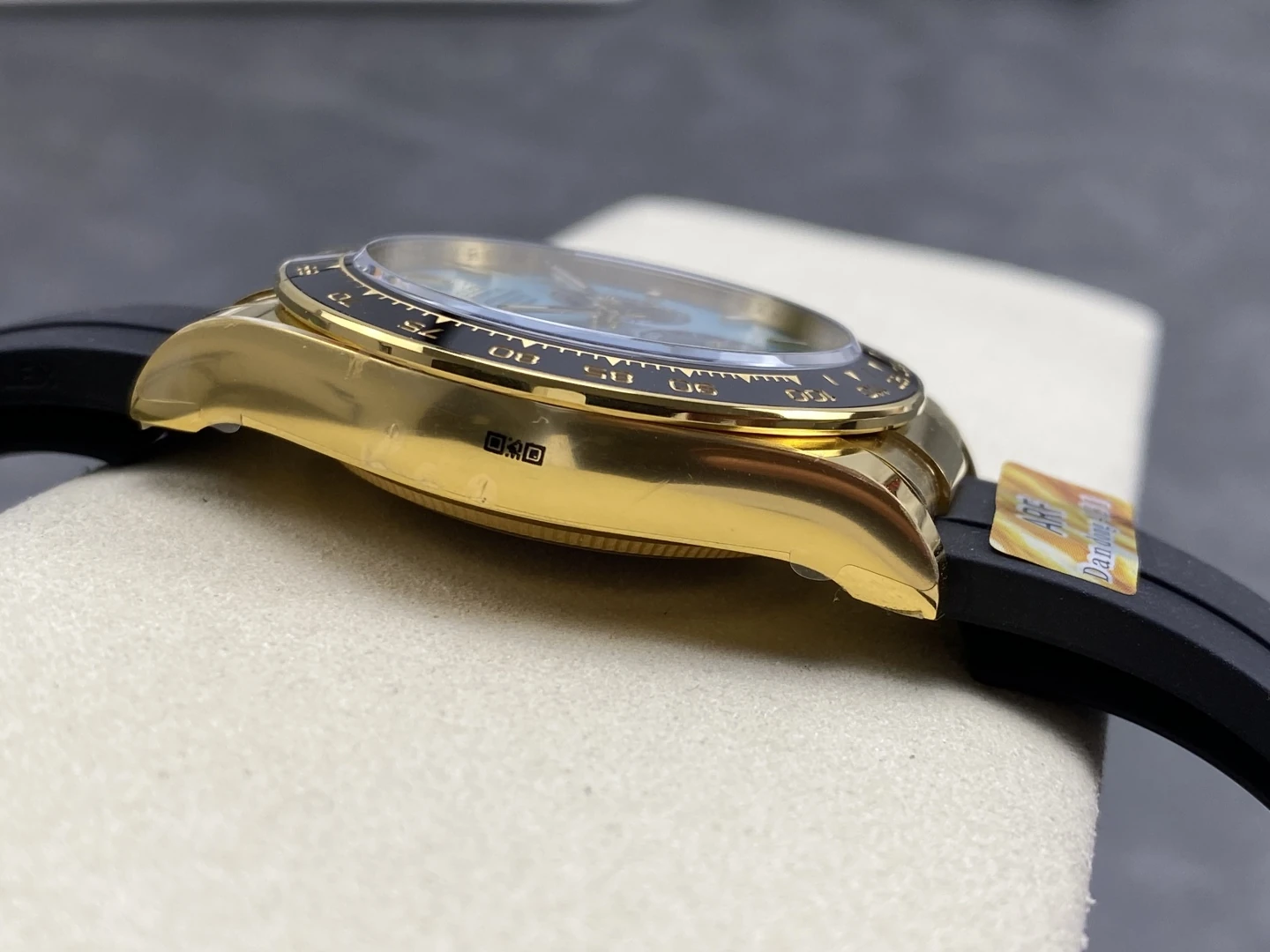 559e4929ef47500 AMO Watch