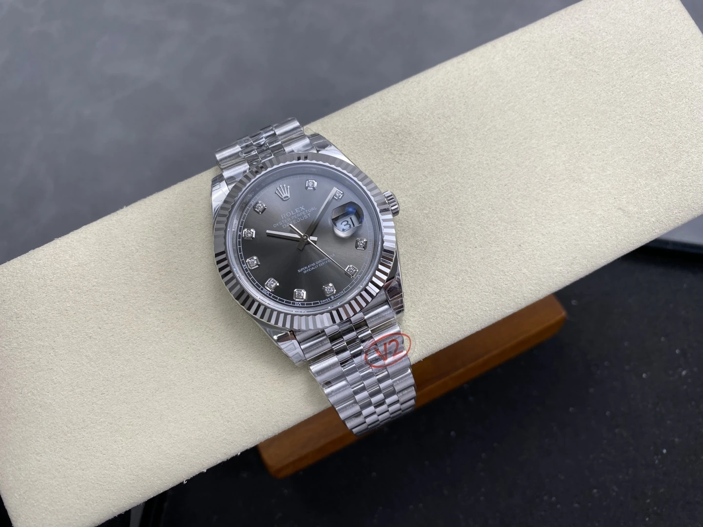 60821aa7d55deb1 AMO Watch