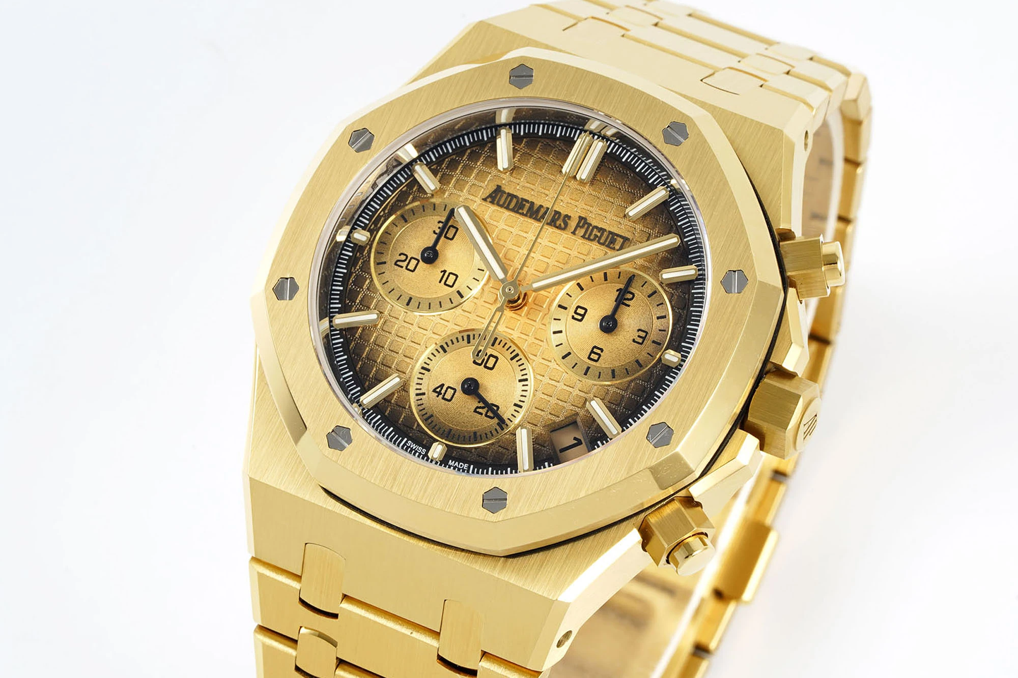 64b452fe43f962b AMO Watch