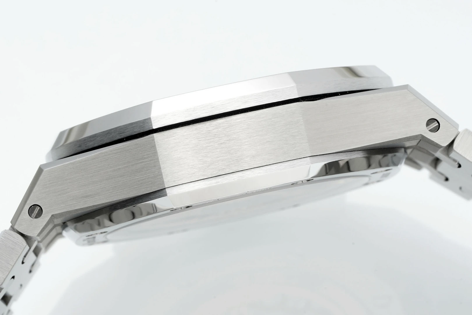 AP Royal Oak Chrono 26240BC SS DDF 1:1 Best Edition Blue Dial on SS Bracelet DD4401 Super Clone 25 69f297722d52863 AMO Watch