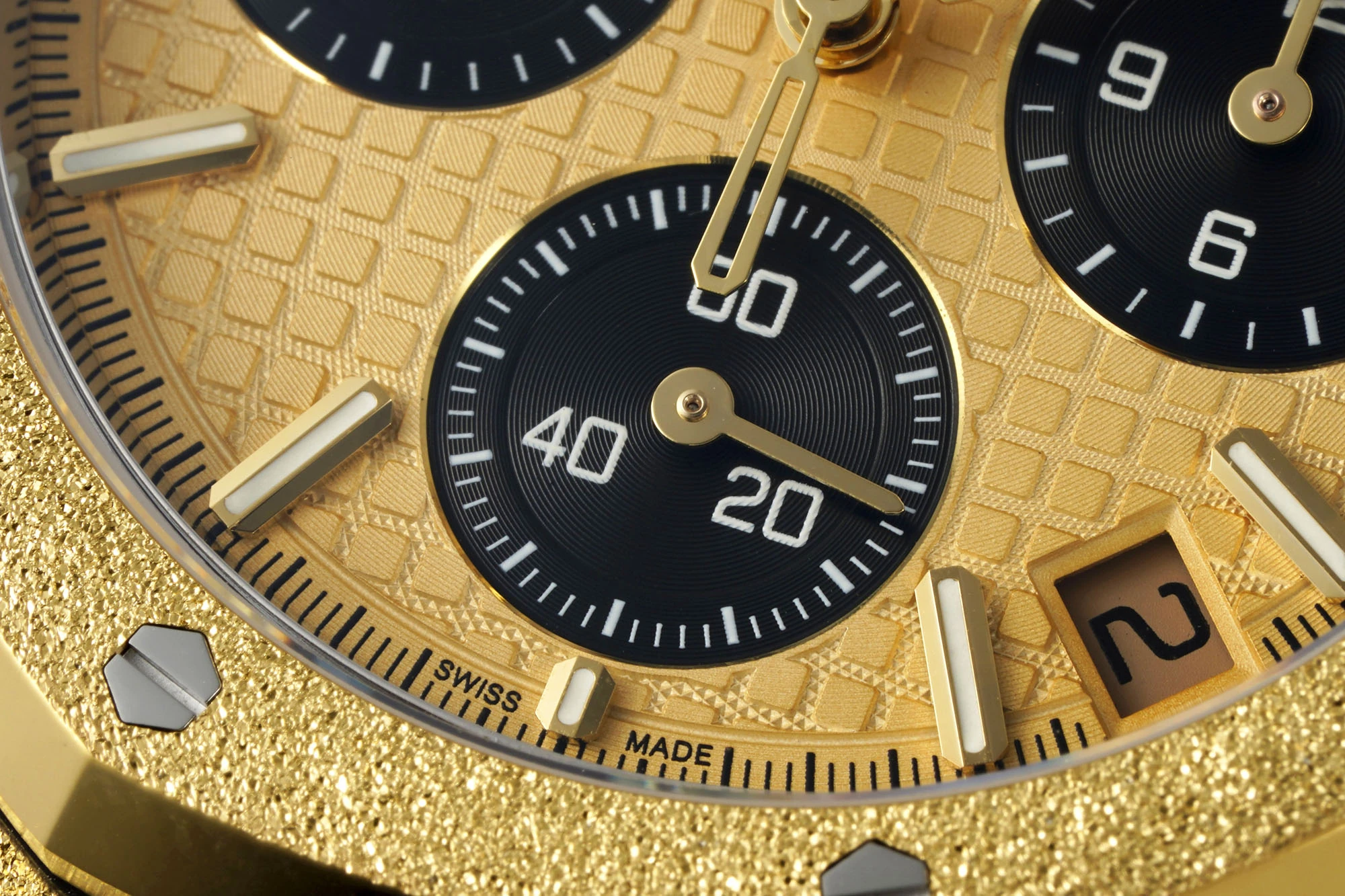 6b8bfa65a322f09 AMO Watch