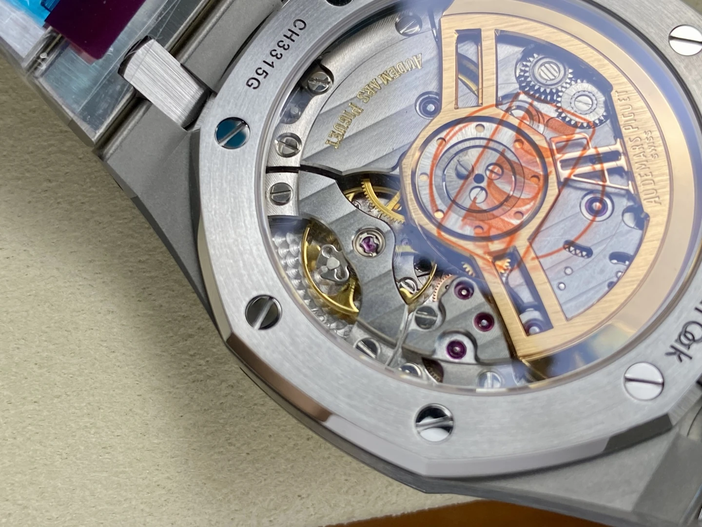 6e8dc50fe7b3c38 AMO Watch