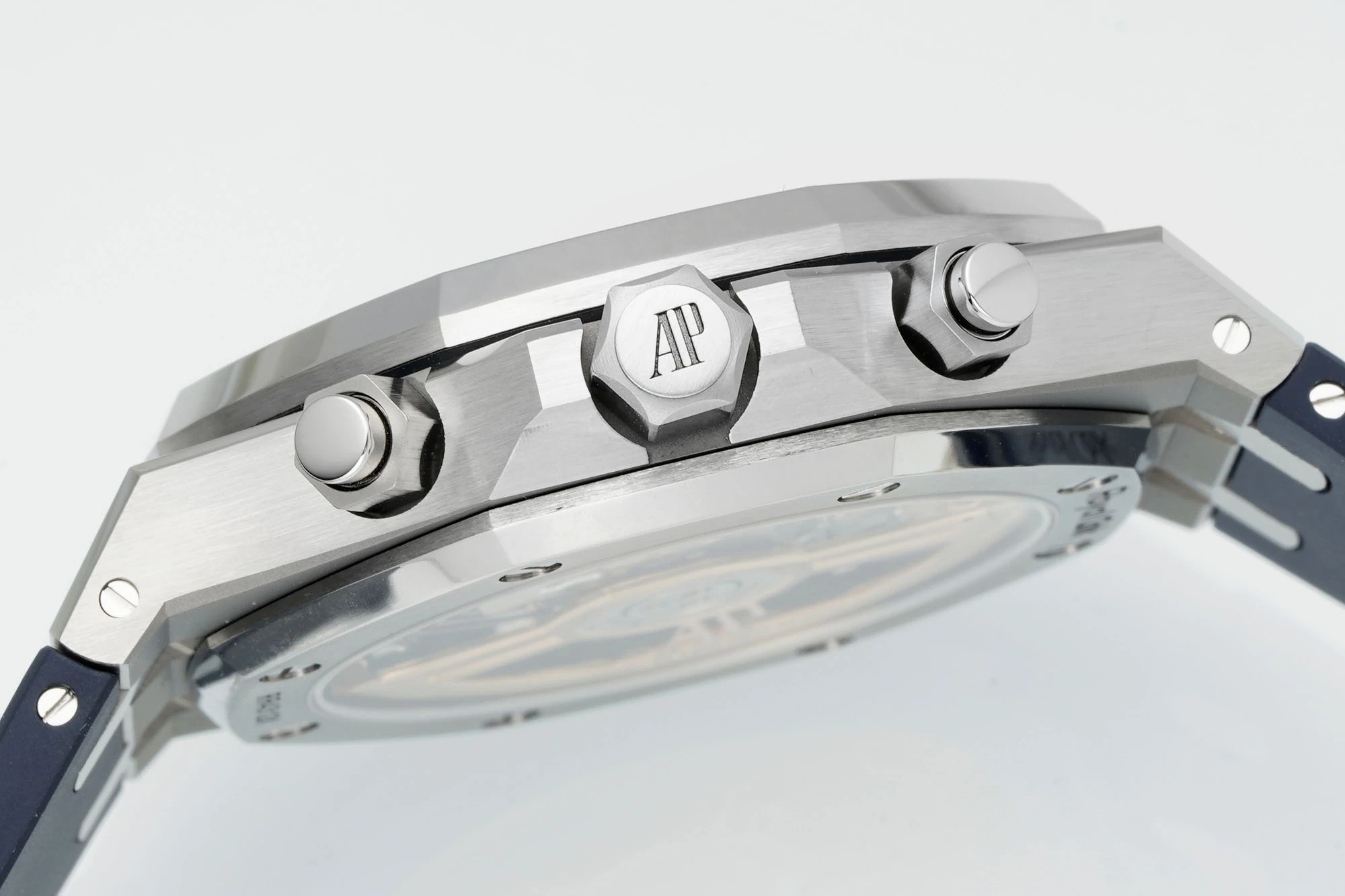 AP Royal Oak Chrono 26240 SS DDF 1:1 Best Edition Blue Dial on Blue Rubber Strap DD4401 Super Clone 25 6edadf0049ce429 AMO Watch