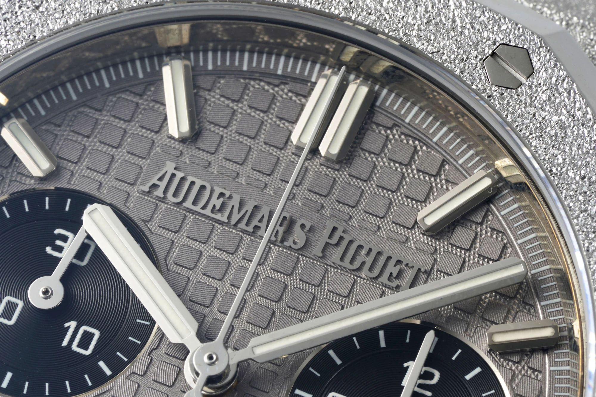 Royal Oak Chrono 26240 Frosted SS DDF 1:1 Best Edition Gray/Black Dial on SS Bracelet DD4401 Super Clone 23 6f1af8cb9a39aa3 AMO Watch