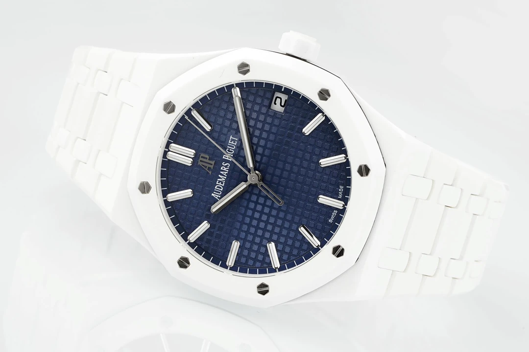 6ffe40984efc12c AMO Watch