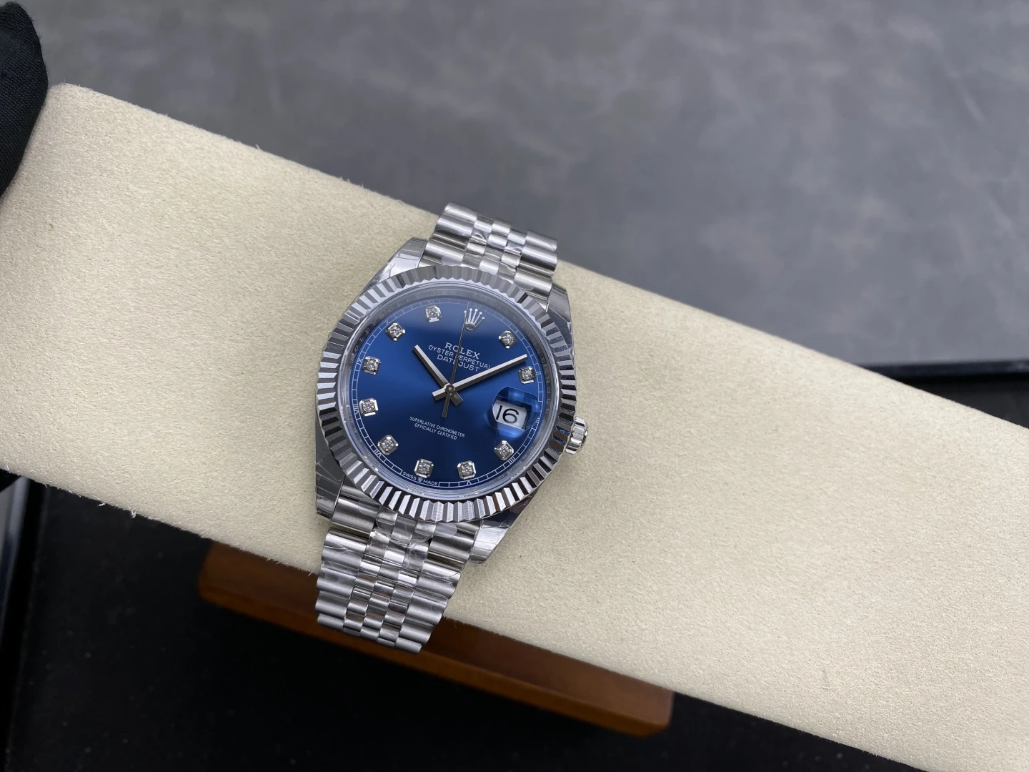 70715a060189d08 AMO Watch