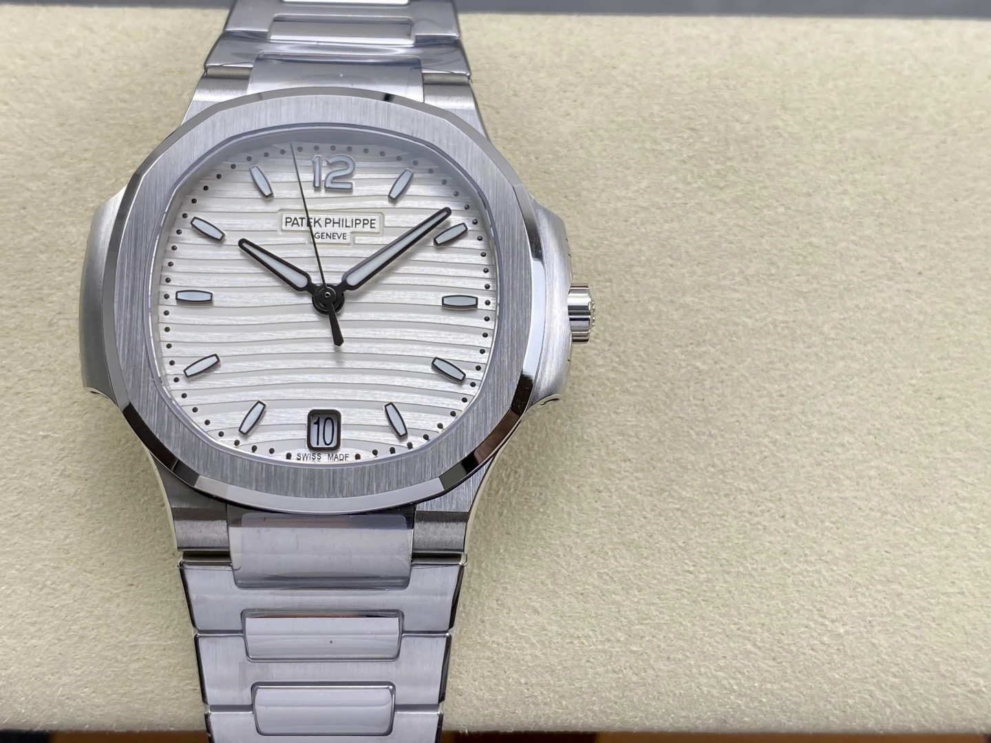 PP Nautilus 7118 Ladies DDF 1:1 Best Edition White Dial on SS Bracelet A324 Super Clone 53 743465e70c77b62 AMO Watch