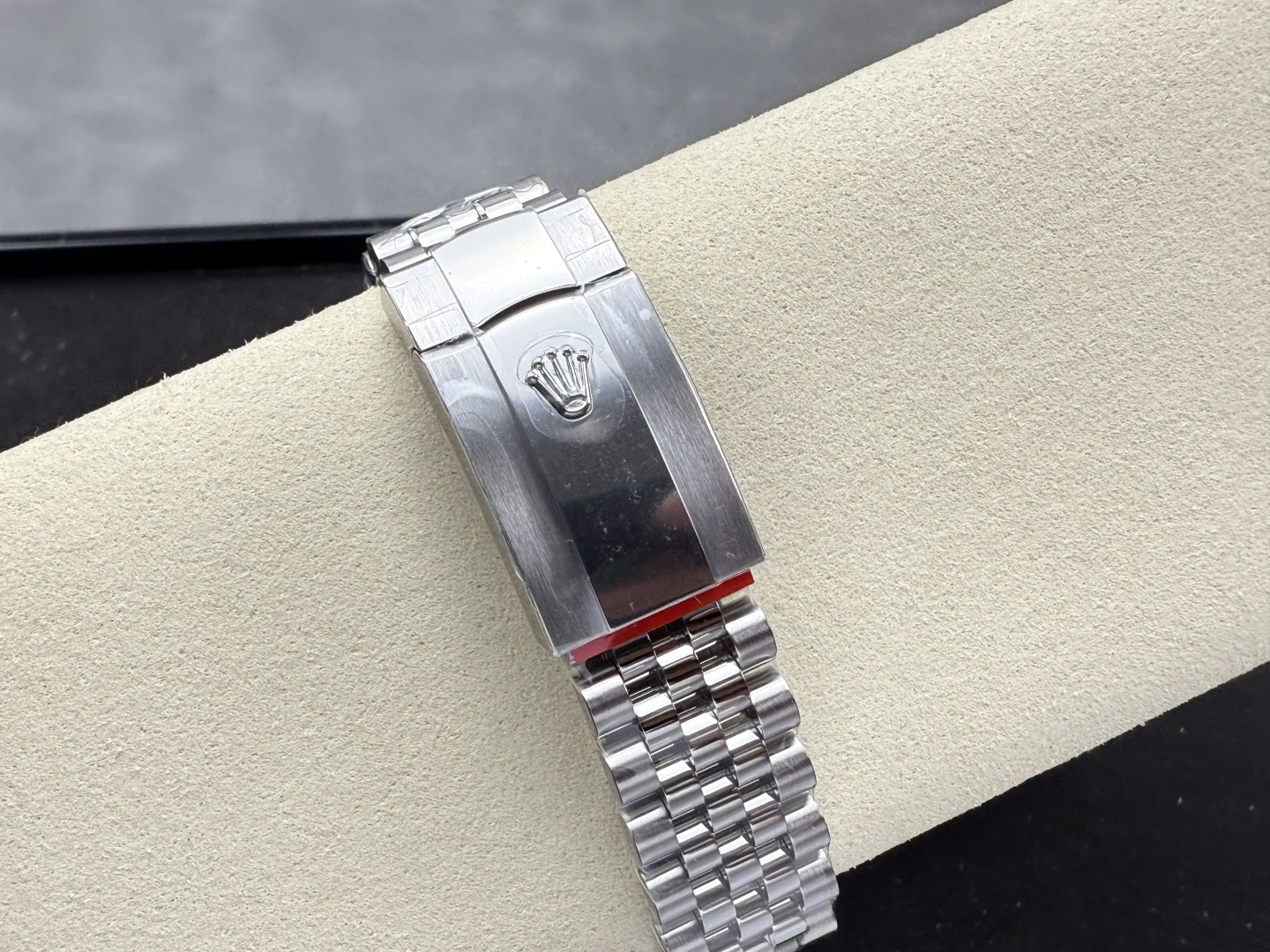 77444d640021d5d AMO Watch