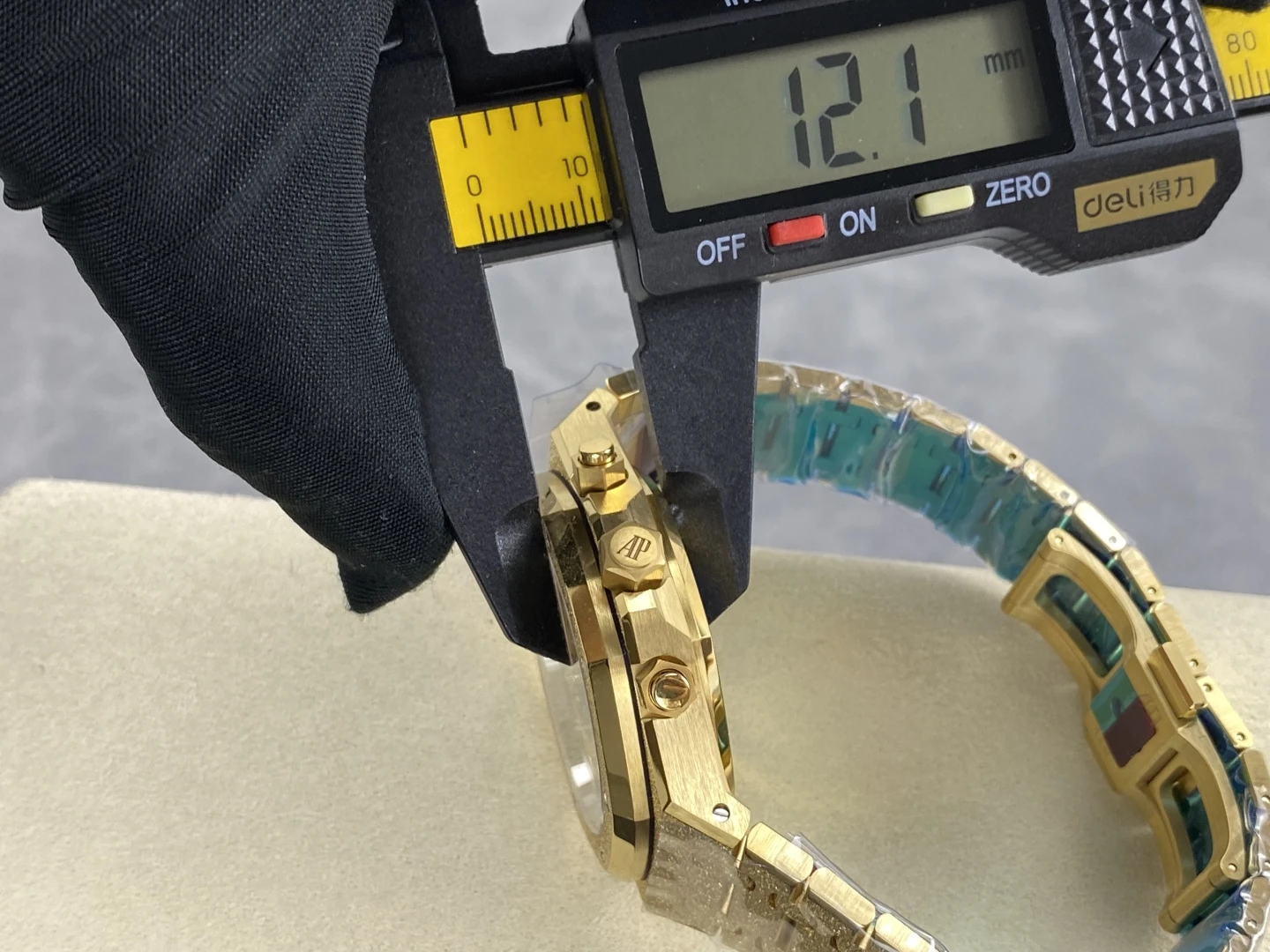 Royal Oak Chrono 26240 Frosted YG DDF 1:1 Best Edition YG Dial on YG Bracelet DD4401 Super Clone 39 8068ade0d422350 AMO Watch