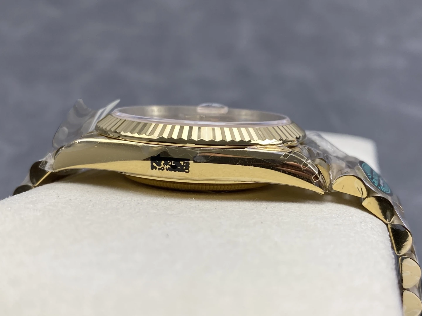 Rolex Day Date 40 YG 228238 RCF 1:1 Best Edition YG Dial on President Bracelet VR3255 (211g) 28 9710a3d276a1a31 AMO Watch