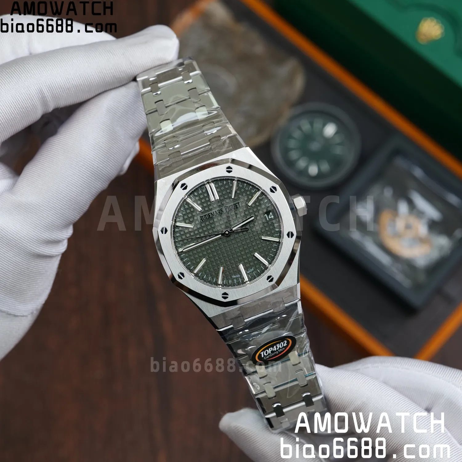 a2443905555d55a AMO Watch