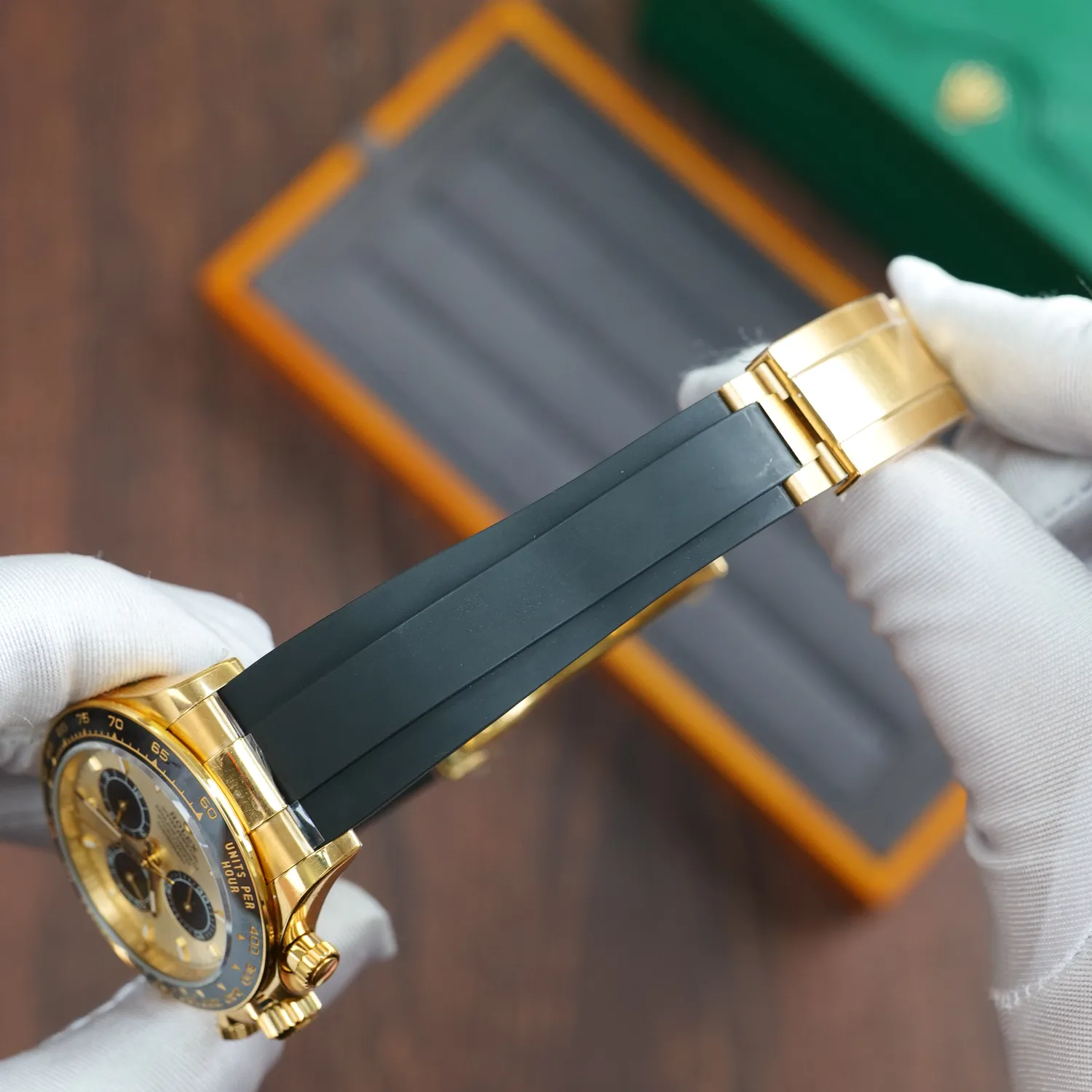 aeb4c76104588a0 阿默表行AmoWatch