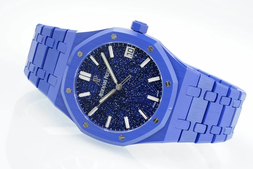 b4b832d419841aa AMO Watch