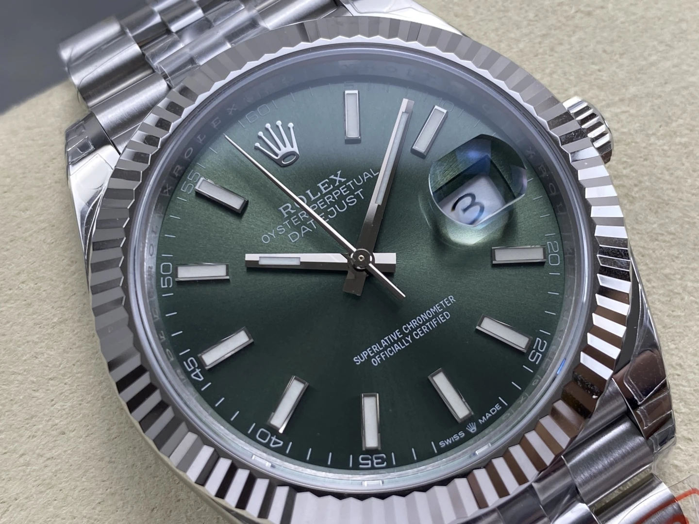 b6e20f9d2d71894 AMO Watch