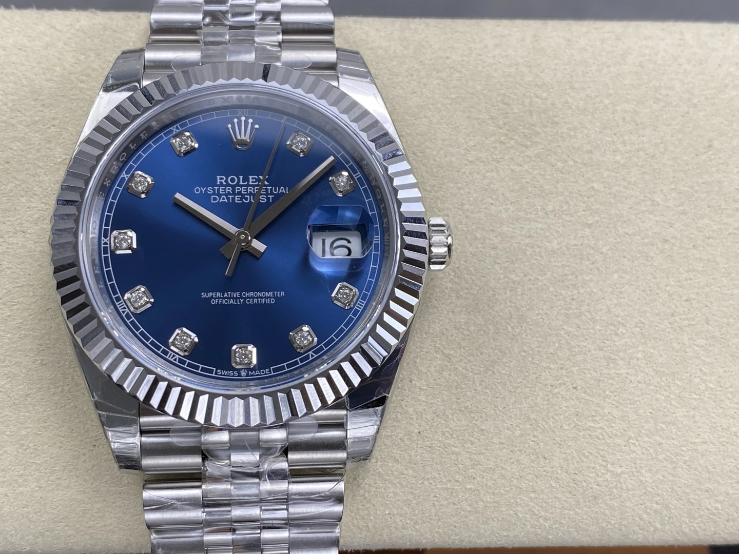 b8e0af7edacdd31 AMO Watch