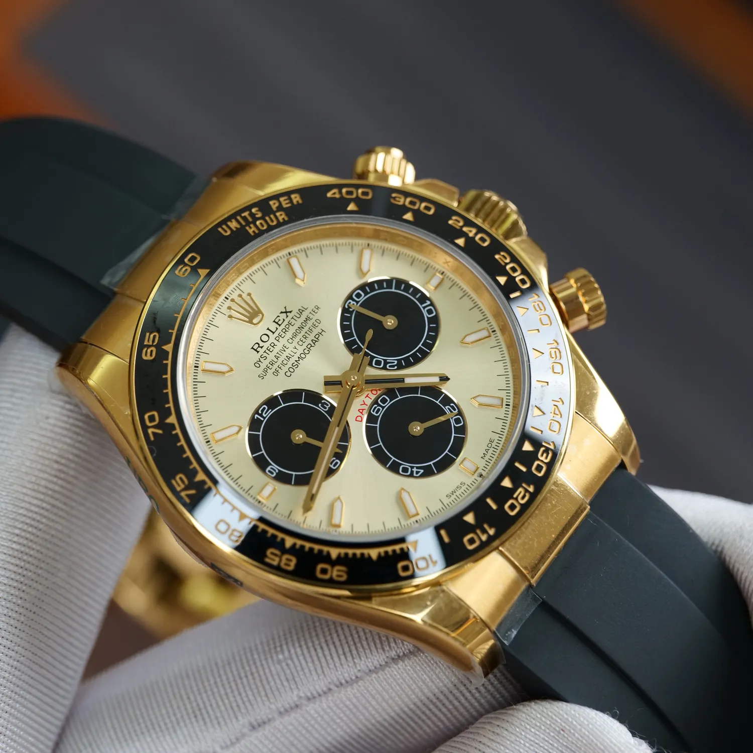 b9a0cb756ad8b93 阿默表行AmoWatch