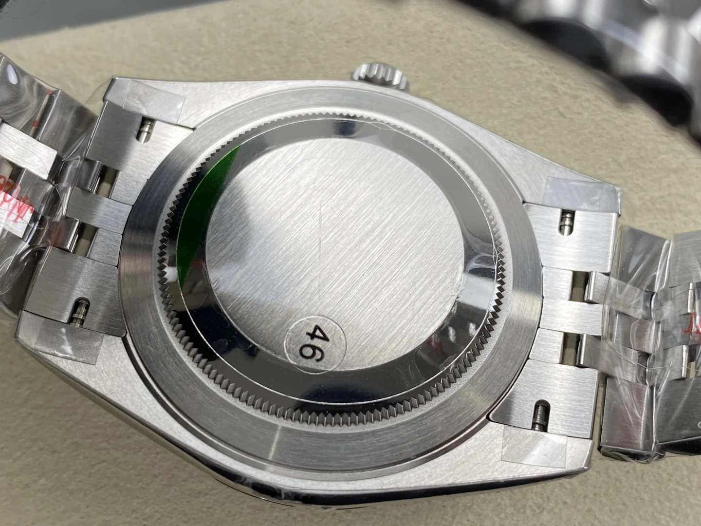 b9d8aea2301b081 AMO Watch