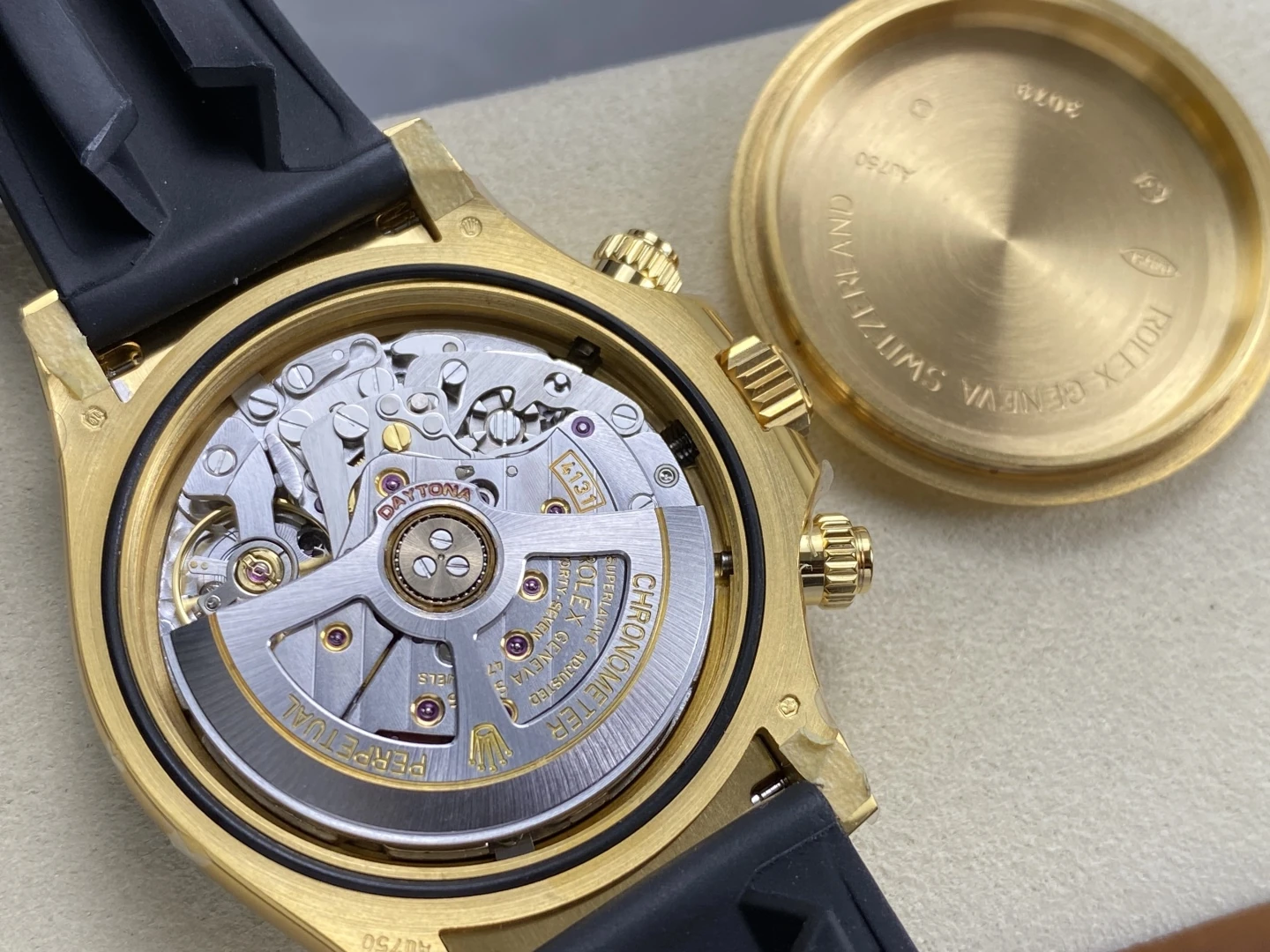 bfbc48d57e678bc AMO Watch