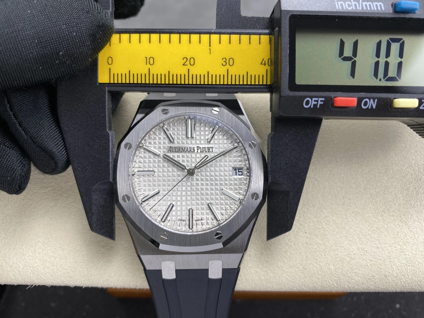 AP Royal Oak 41mm 15510ST SS DDF 1:1 Best Edition White Dial on Black Rubber Strap SA4302 Super Clone 38 c0963a2f6f832d5 AMO Watch