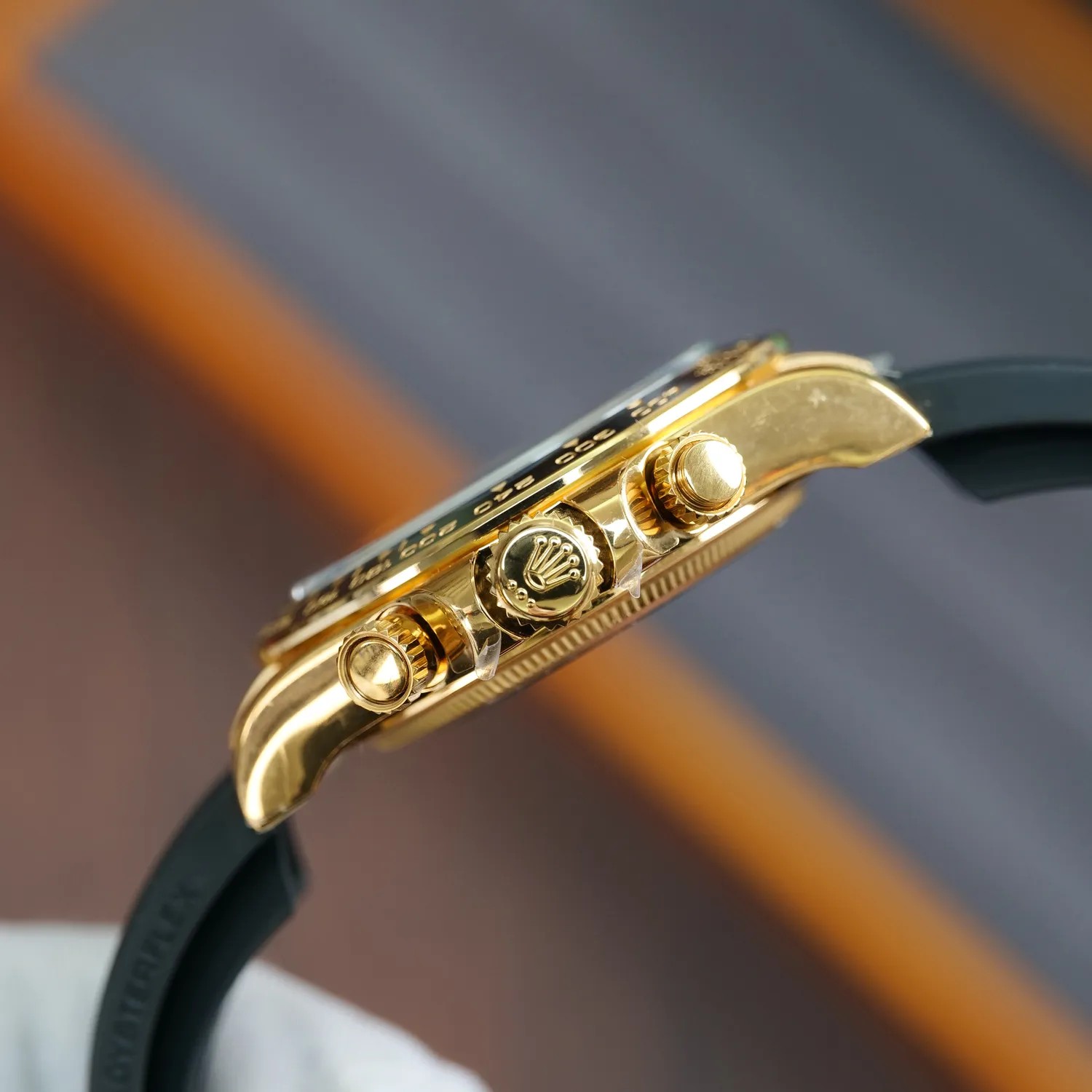 c0b1868c0ff5fb7 阿默表行AmoWatch