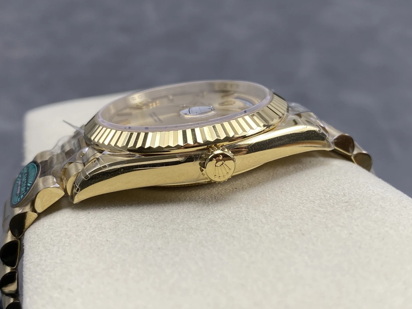 c43f38cdcfd0b0a AMO Watch