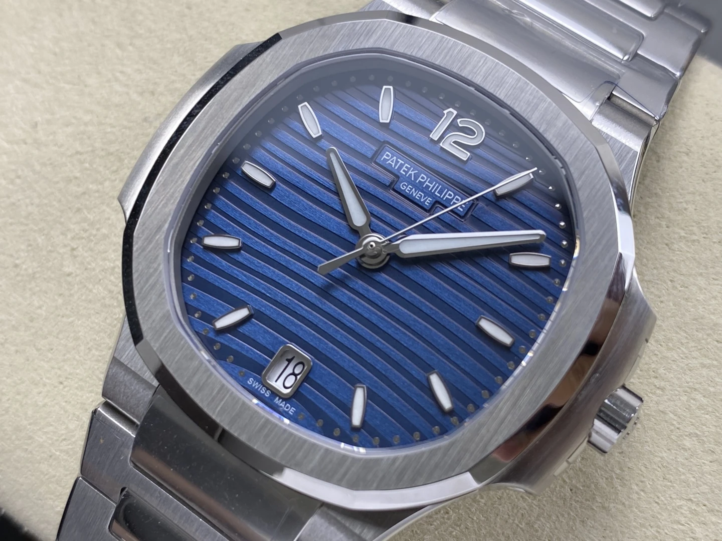 PP Nautilus 7118 Ladies DDF 1:1 Best Edition Blue Dial on SS Bracelet A324 Super Clone 29 d191fff709b72c4 AMO Watch