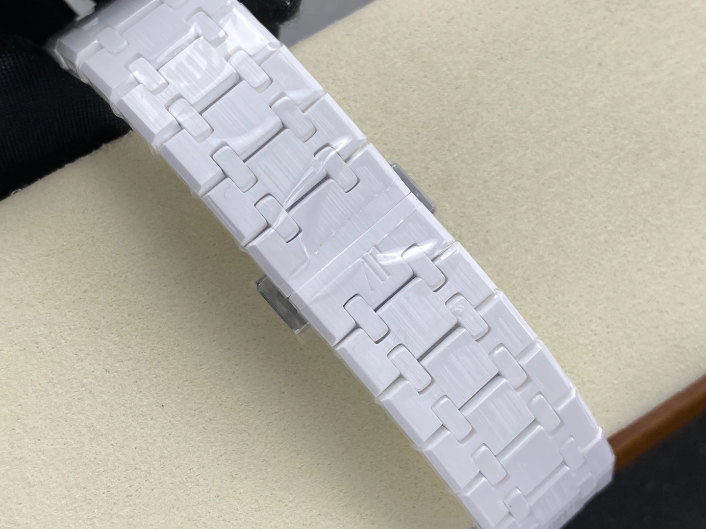 d3b4ddd01284665 AMO Watch