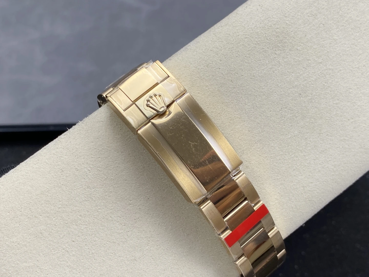 Rolex Daytona 116508-0013 VS Factory 1:1 Best Edition Green Dial on YG Bracelet DD4130 V3(Weighted) 30 eb65a5080cb9dc2 AMO Watch