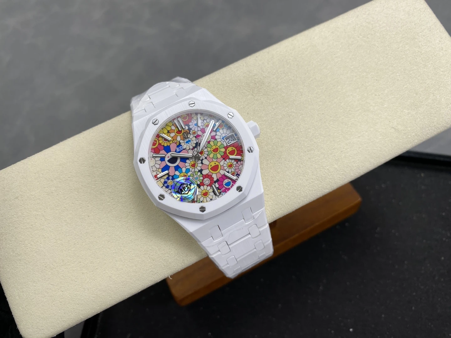 ede8dcdbce096f0 AMO Watch