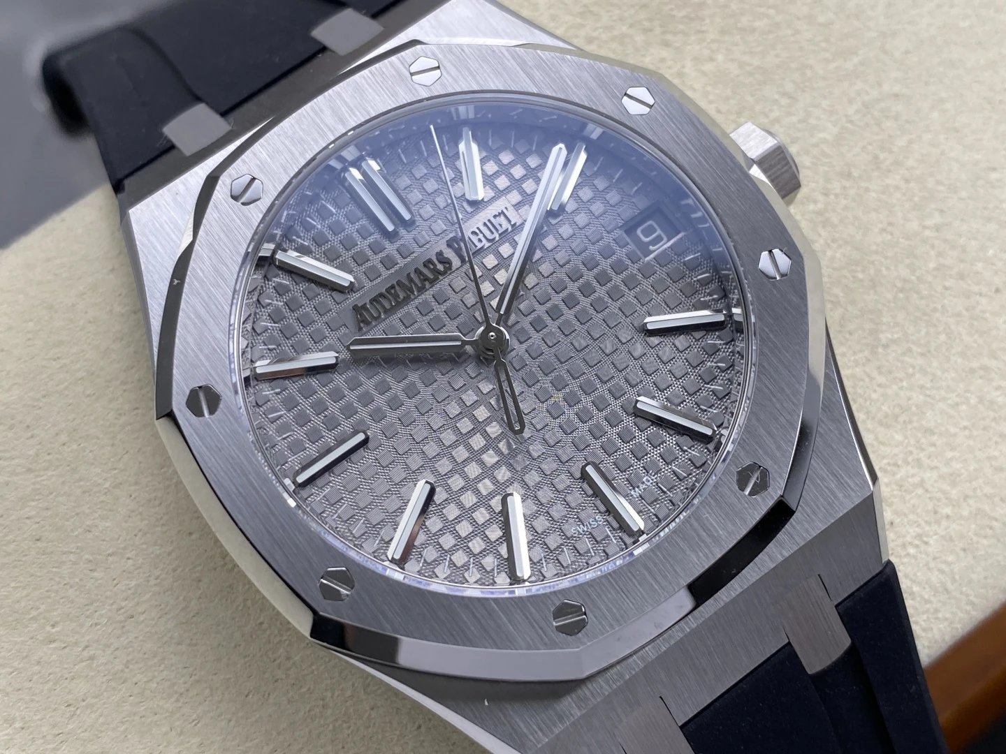 AP Royal Oak 41mm 15510ST SS DDF 1:1 Best Edition Silver Dial on Black Rubber Strap SA4302 Super Clone 33 eee0eb1b71204cb AMO Watch