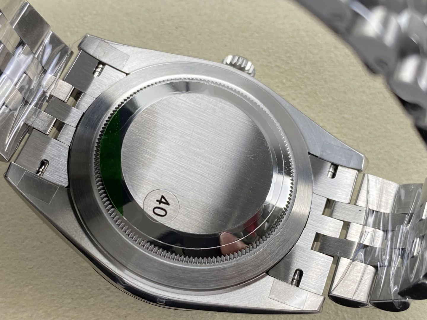 f123993fe81c407 AMO Watch