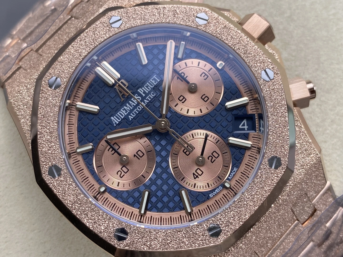 Royal Oak Chrono 26240 Frosted RG DDF 1:1 Best Edition Blue Dial on RG Bracelet DD4401 Super Clone 32 f23c3bf7a4dcee1 AMO Watch
