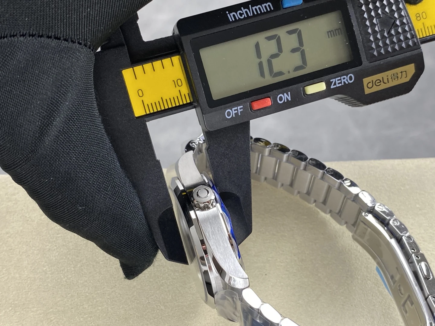 OMEGA Seamaster Heritage Railmaster VSF 1:1 Best Edition Gray Dial on SS Bracelet VS8806 Super Clone 39 05985bea24780b3 AMO Watch