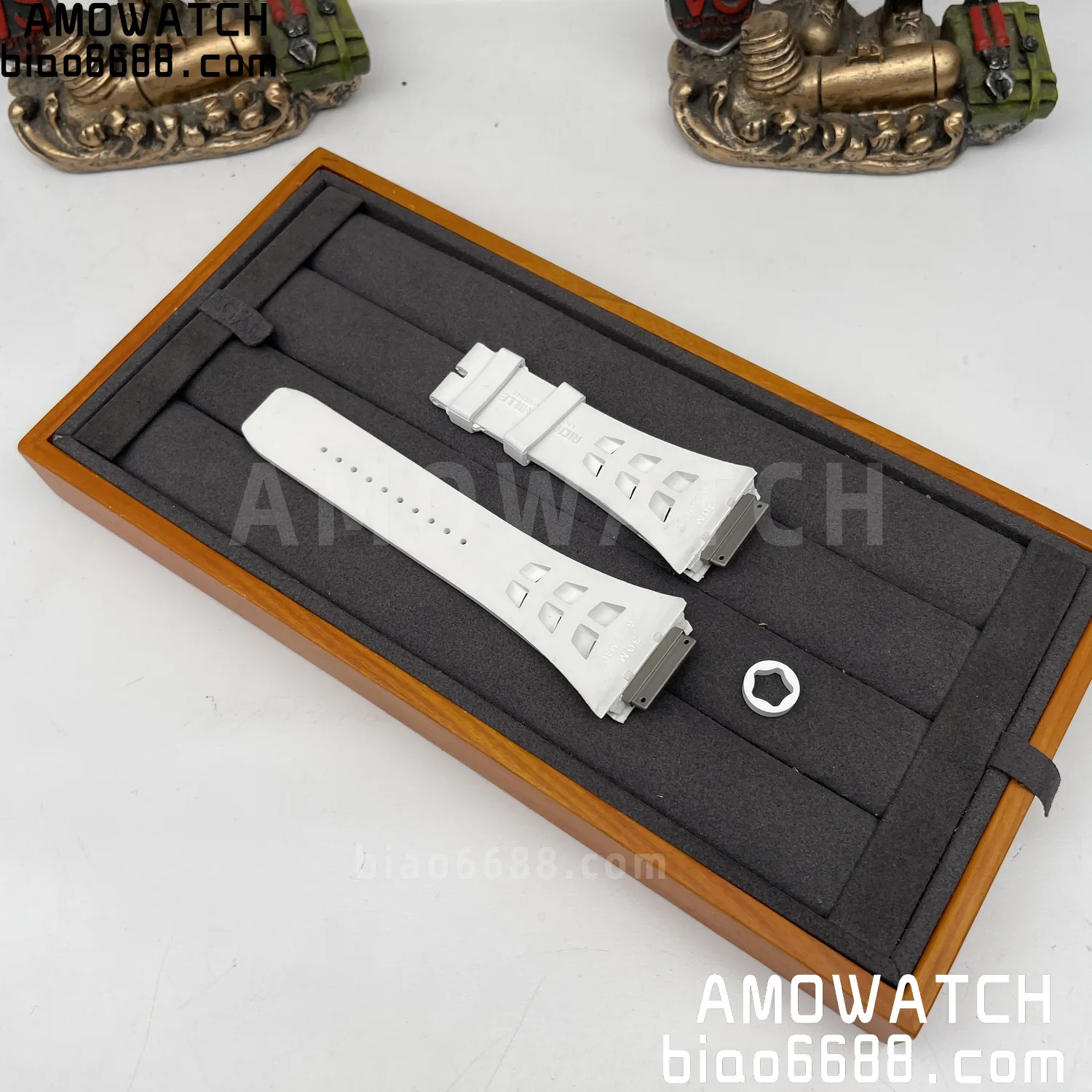 RICHARD MILLE Shark Fin Strap 52 0d27e1e557ad3b4 AMO Watch