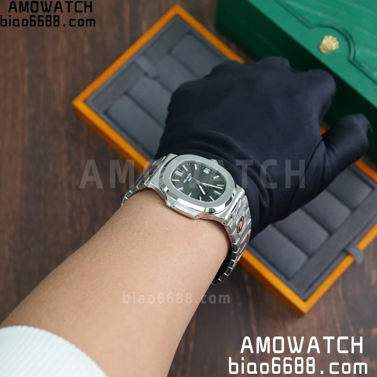 PP Nautilus 5711 DDF 1:1 Best Edition Green Dial on SS Bracelet DD330 Super Clone 88 0e9b98136d6a3eb AMO Watch