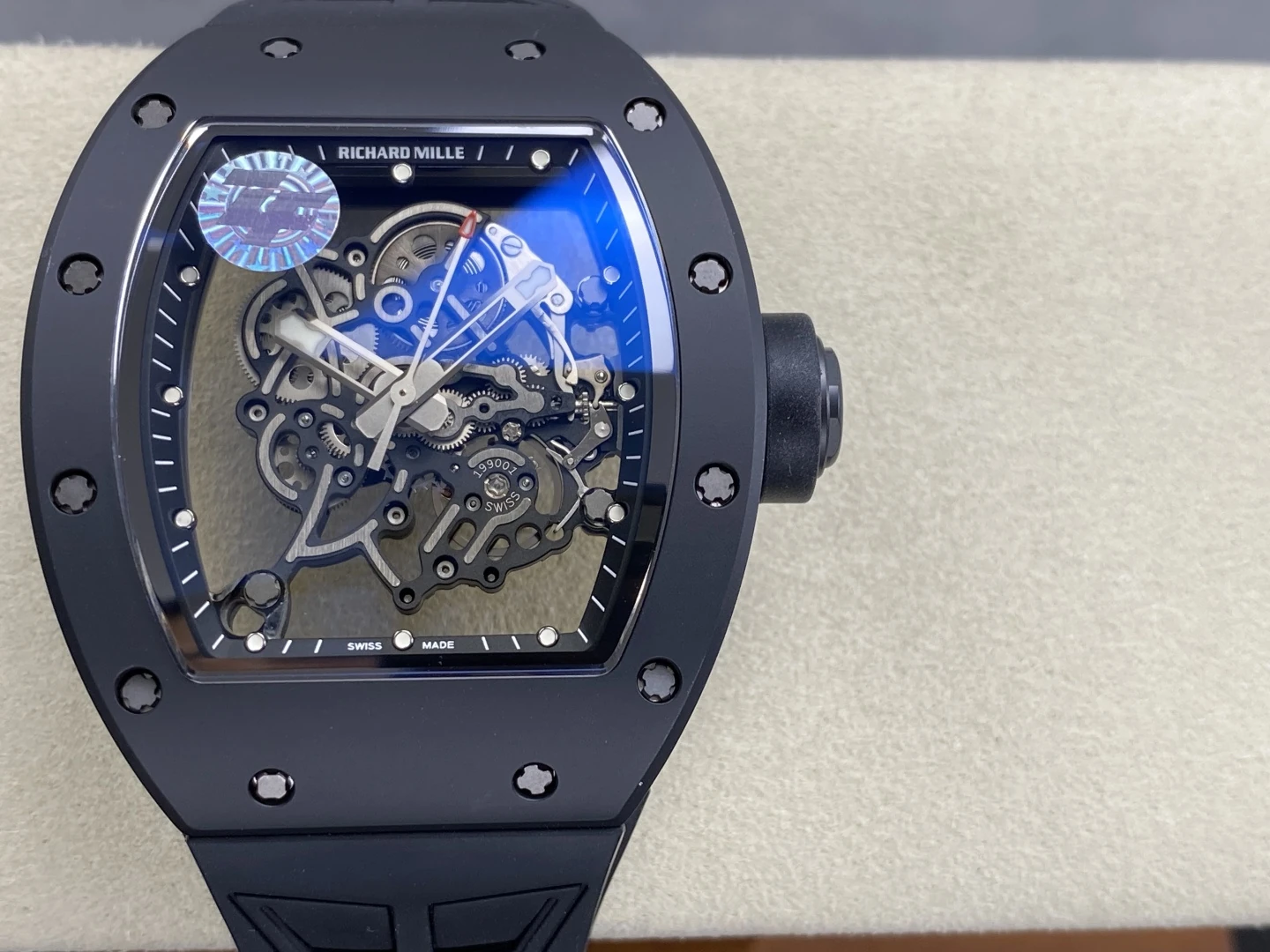 36d4b78e82862c4 AMO Watch