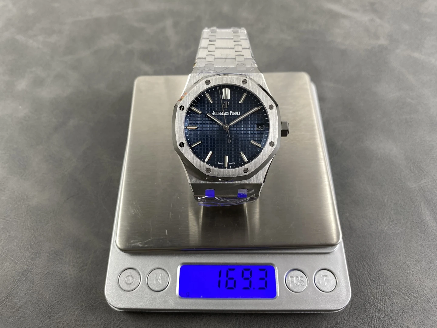 AP Royal Oak 41mm 15500 SS VSF1:1 Best Edition Blue Textured Dial on SS Bracelet A4302 Super Clone 34 37dce94707754cc AMO Watch