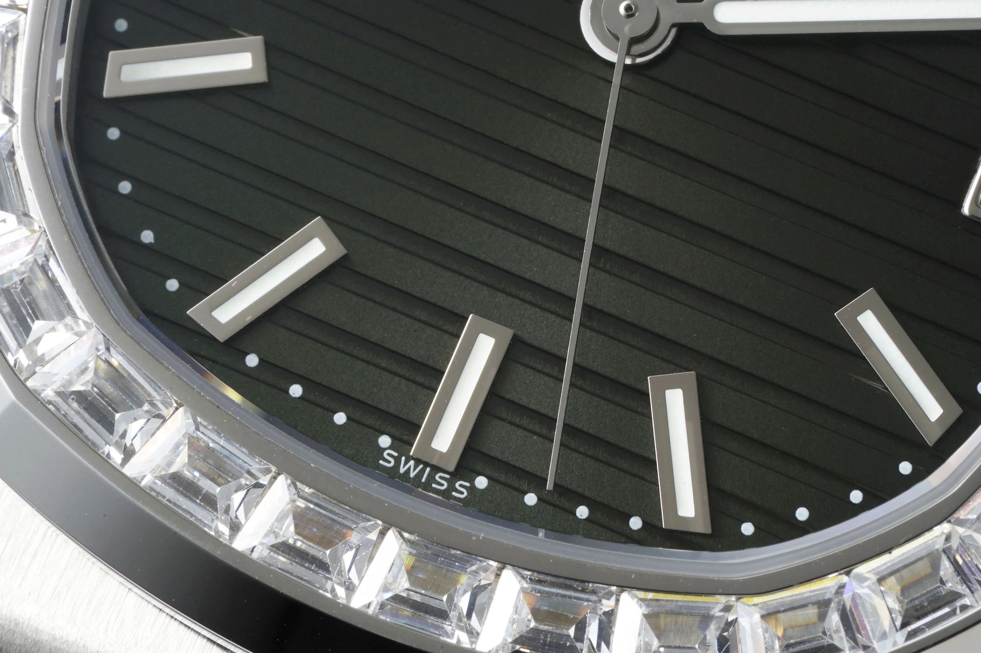 PP Nautilus 5711 DDF 1:1 Best Edition Green Dial on Diamond bezel SS Bracelet DD330 Super Clone 22 3c27c0031d94ec8 AMO Watch