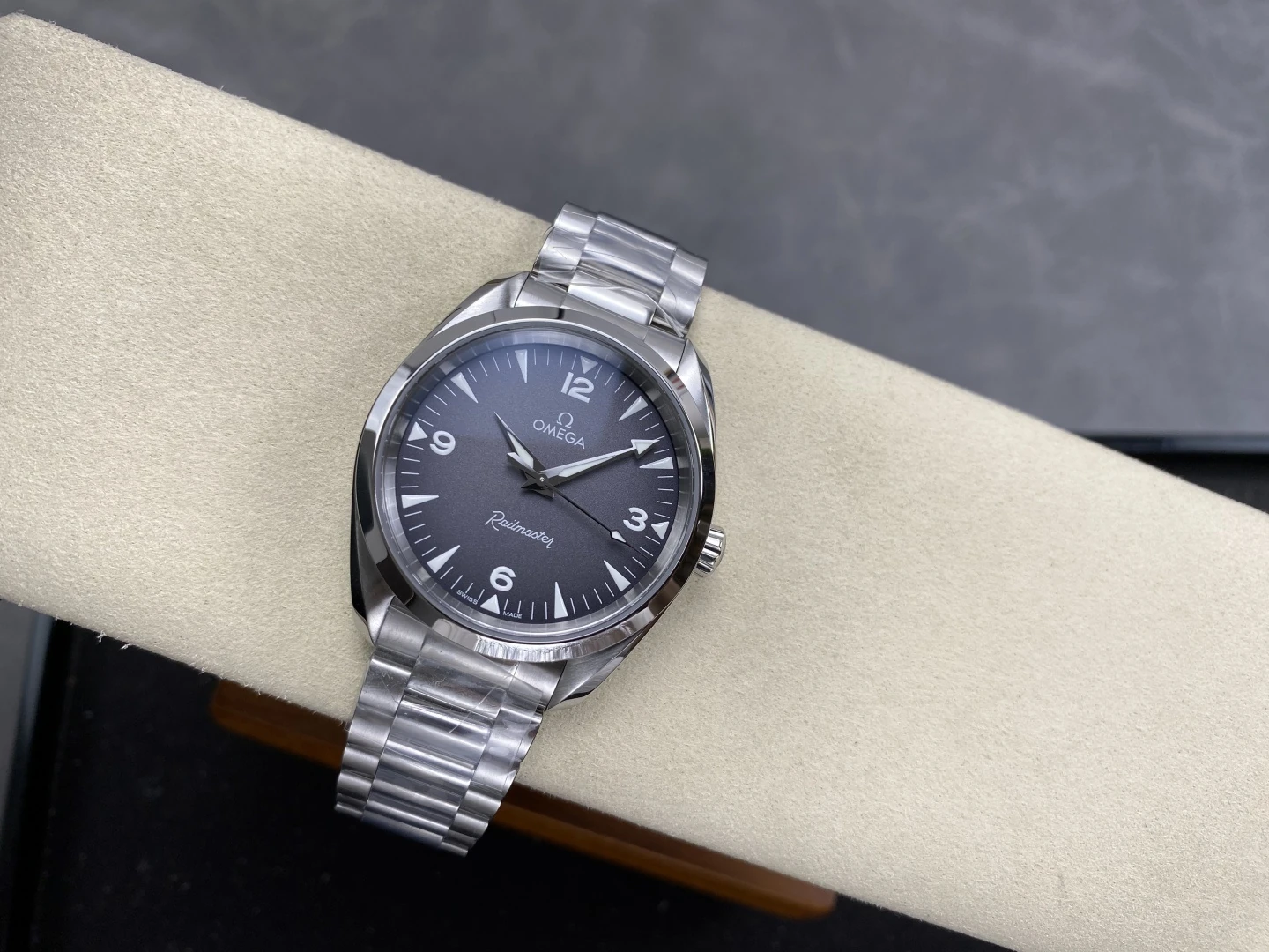 OMEGA Seamaster Heritage Railmaster VSF 1:1 Best Edition Gray Dial on SS Bracelet VS8806 Super Clone 28 40be2a0c6edc183 AMO Watch