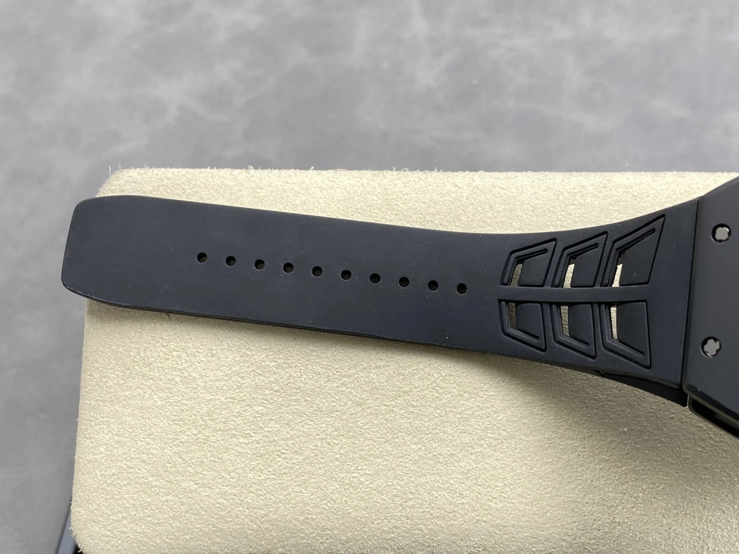 4e5fcbe03b7c29a AMO Watch