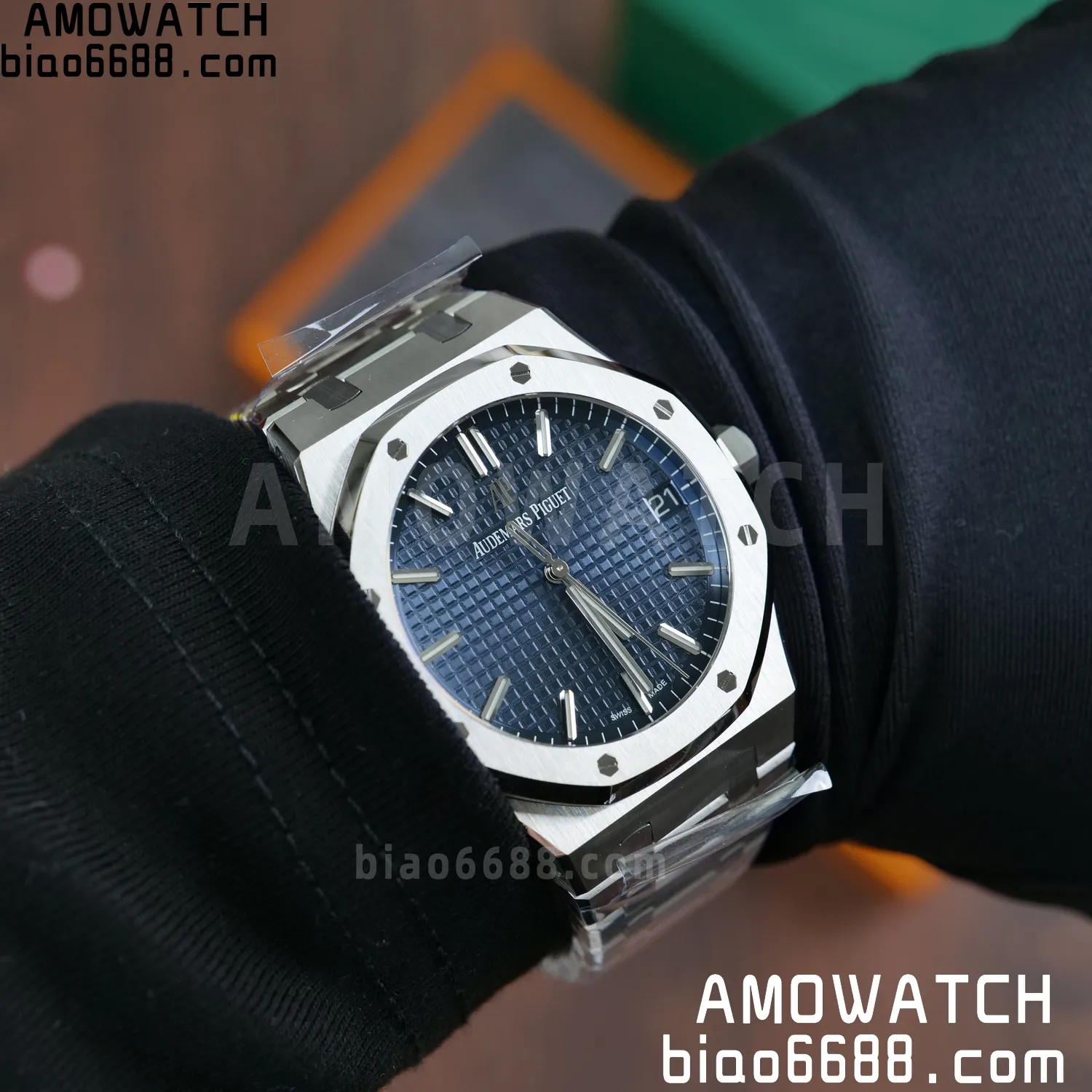 AP Royal Oak 41mm 15500 SS VSF1:1 Best Edition Blue Textured Dial on SS Bracelet A4302 Super Clone 110 72d5a817f22bafb AMO Watch