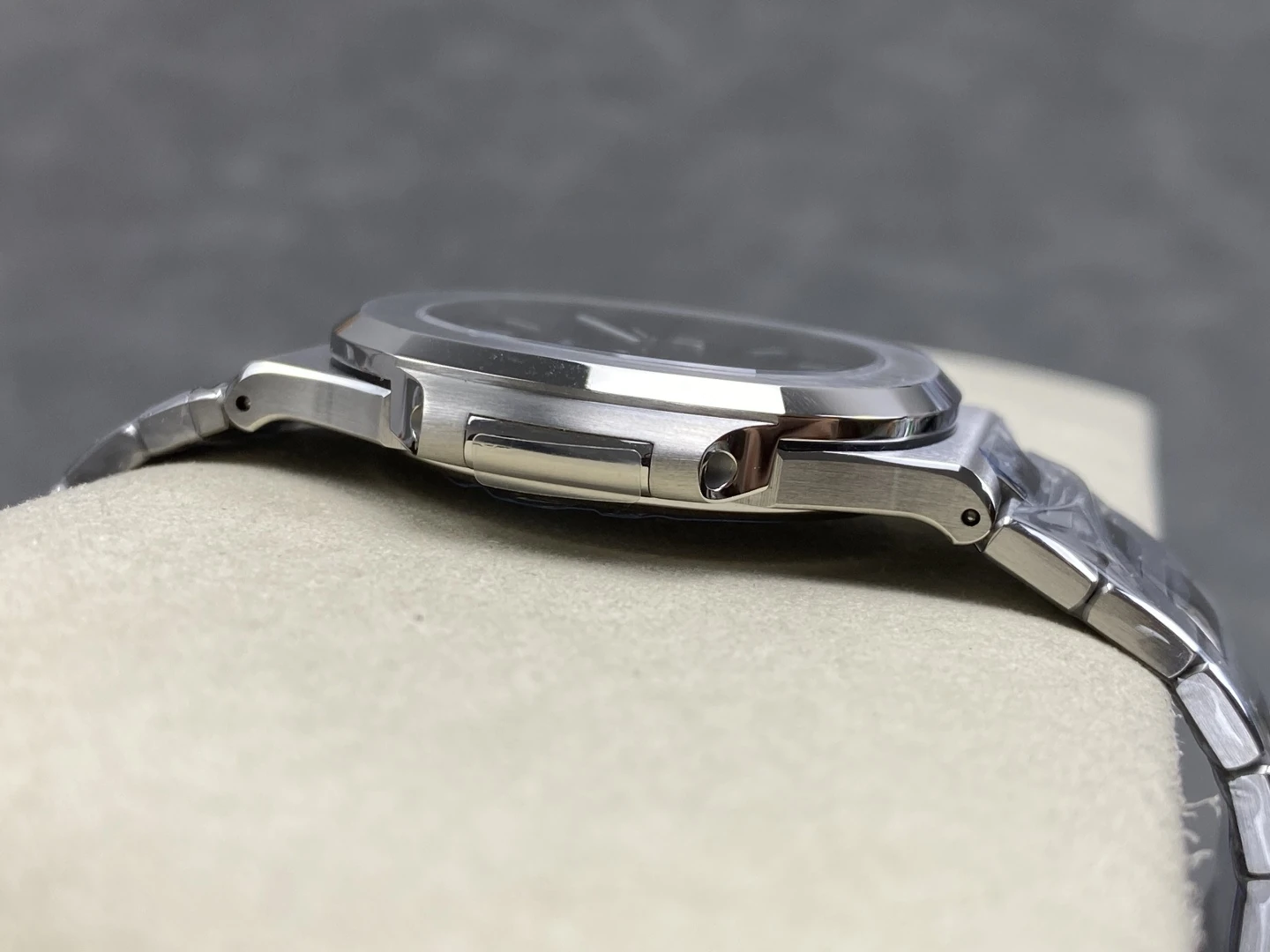 PP Nautilus 5711 DDF 1:1 Best Edition Green Dial on SS Bracelet DD330 Super Clone 27 798f619b6056112 AMO Watch