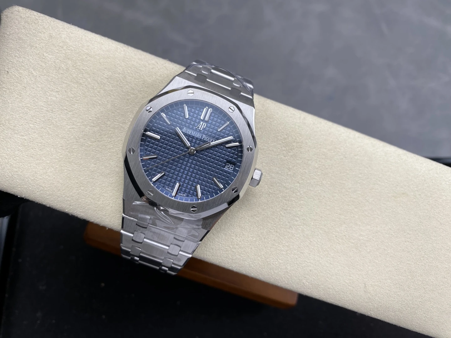 AP Royal Oak 41mm 15500 SS VSF1:1 Best Edition Blue Textured Dial on SS Bracelet A4302 Super Clone 28 87e52678adb8cc5 AMO Watch