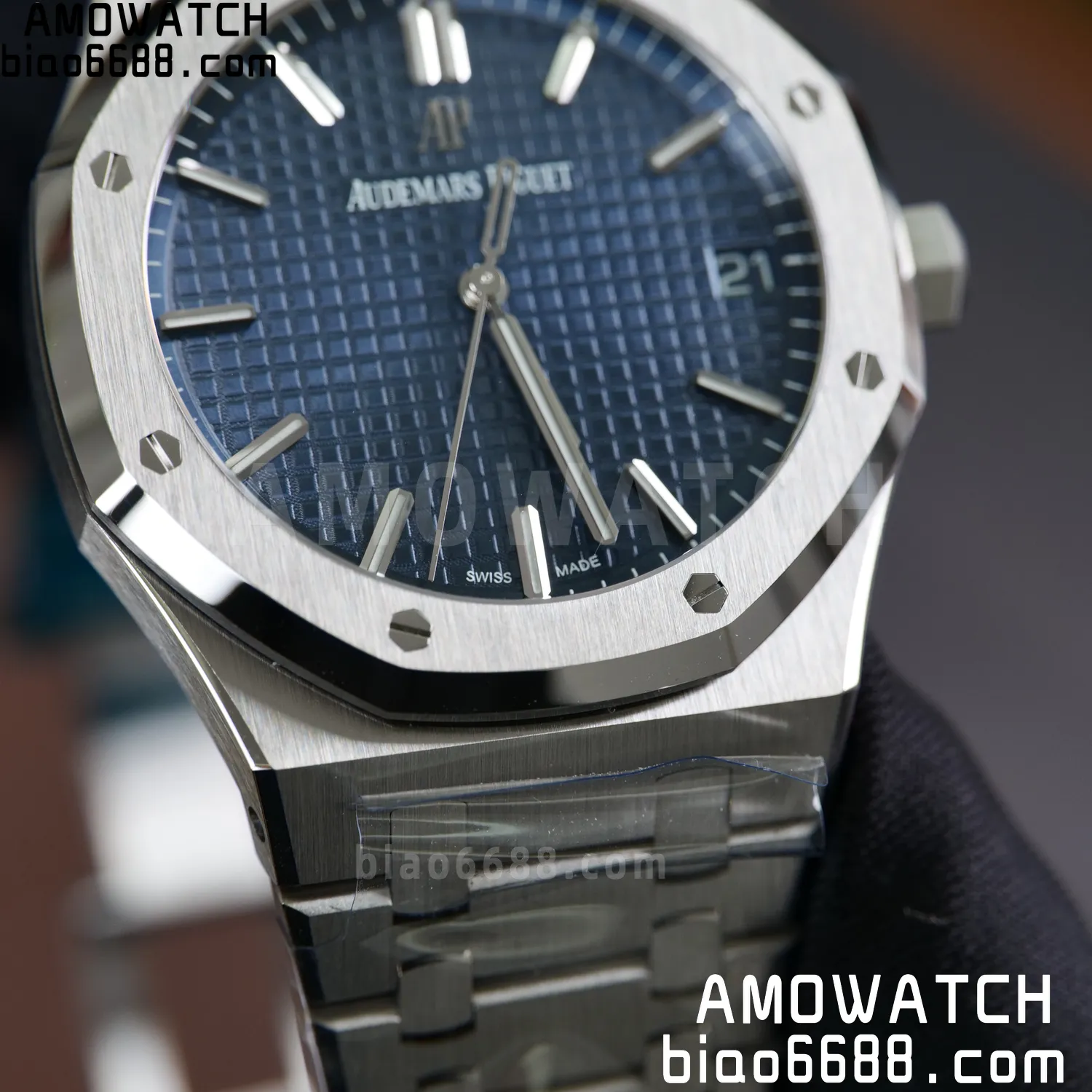 AP Royal Oak 41mm 15500 SS VSF1:1 Best Edition Blue Textured Dial on SS Bracelet A4302 Super Clone 100 8d3f4fbe50bbcde AMO Watch