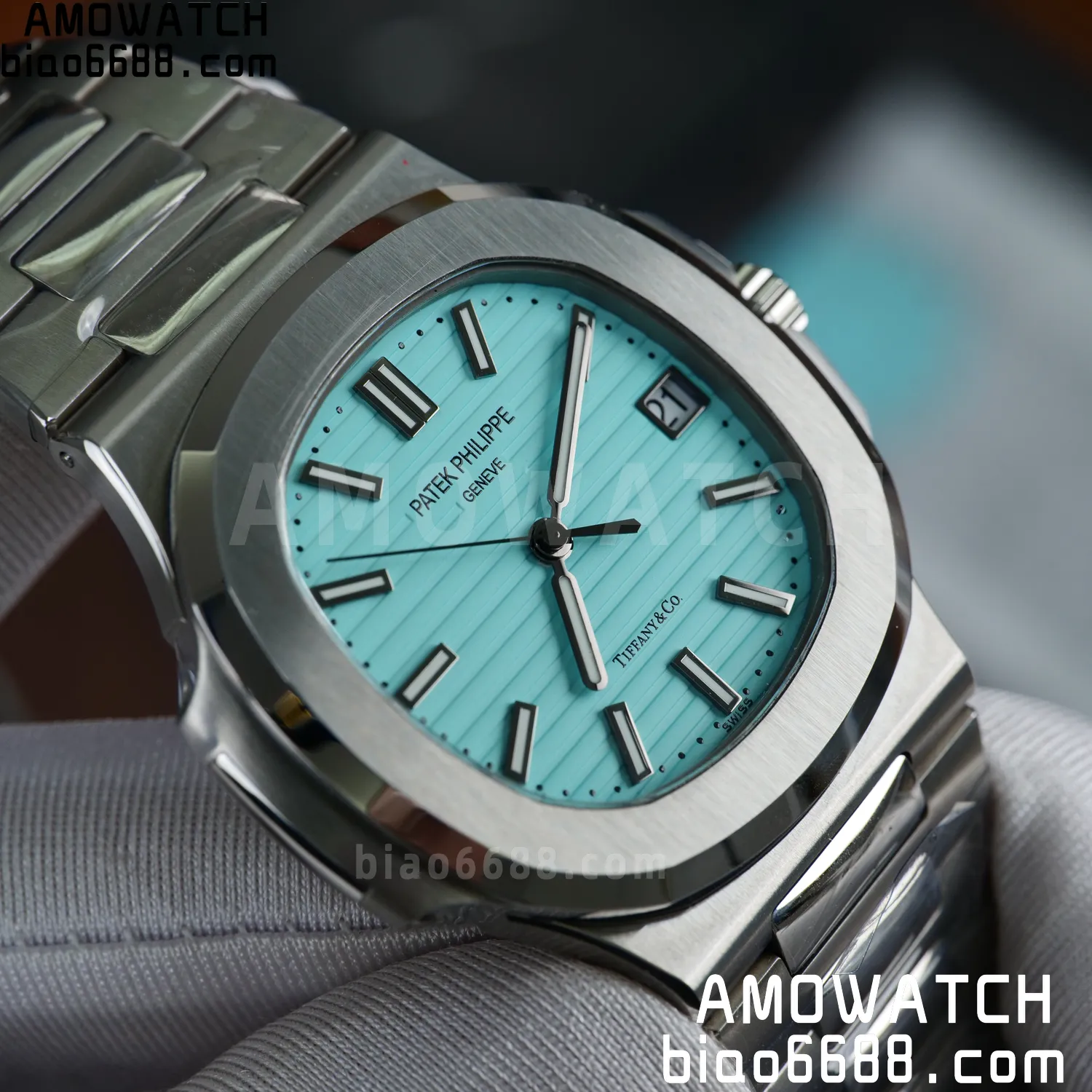 Custom Made PP Nautilus 5711 Tiffany Modified content :SW factory Tiffany Dial 、SW Pointer、DEEP crystal 80 909d82b2db4052d 阿默表行AmoWatch