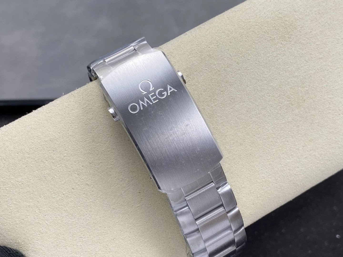 OMEGA Seamaster 39.5mm VSF 1:1 Best Edition Black Dial on SS Bracelet VS8800 Super Clone V4 42 b86af9ff05b6357 AMO Watch