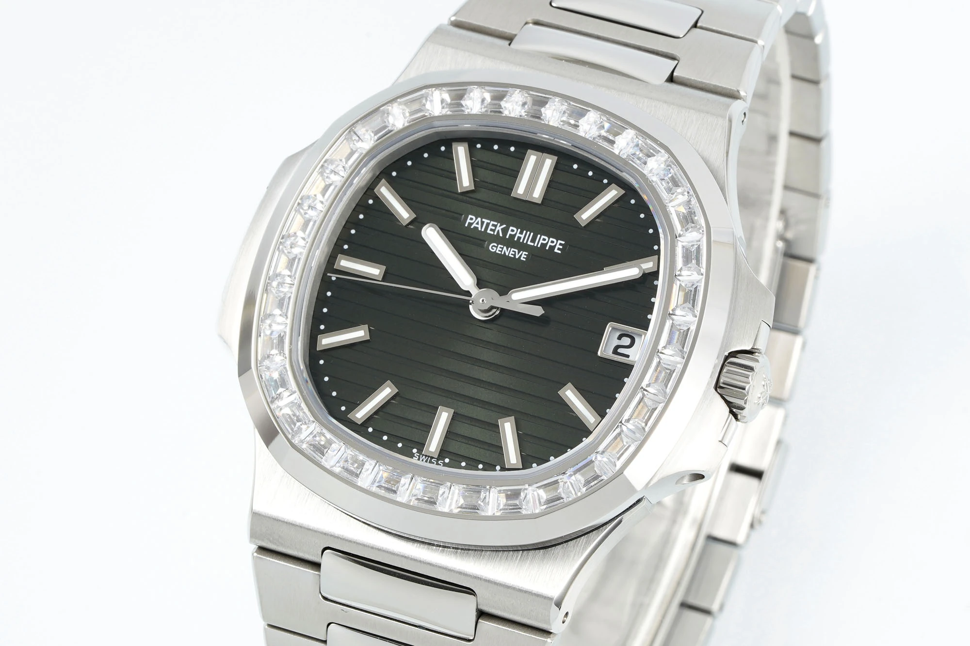 PP Nautilus 5711 DDF 1:1 Best Edition Green Dial on Diamond bezel SS Bracelet DD330 Super Clone 21 bd5d6c744b97272 AMO Watch