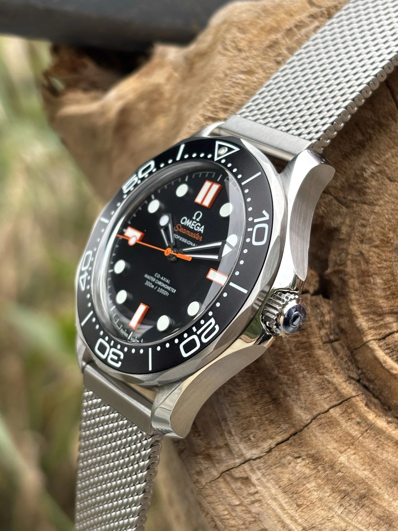 OMEGA Seamaster 300M Diver SS VSF 1:1 Best Edition Black/Orange Dial on SS Mesh Bracelet VS8806 Super Clone 41 c1f1097fc3f5f66 AMO Watch