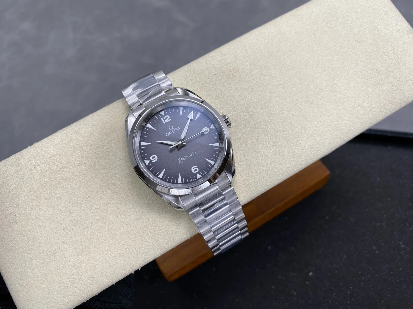 OMEGA Seamaster Heritage Railmaster VSF 1:1 Best Edition Gray Dial on SS Bracelet VS8806 Super Clone 30 ccb058516ea8ca2 AMO Watch