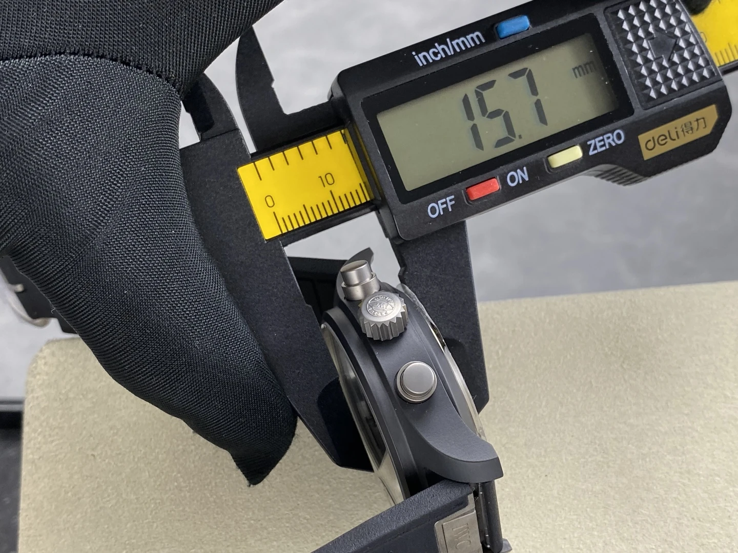 IWC Pilot Chrono IW389401 Black Ceramic APSF 1:1 Best Edition Black Dial SA69385 Super Clone 41 df4a67aac25f6e7 AMO Watch